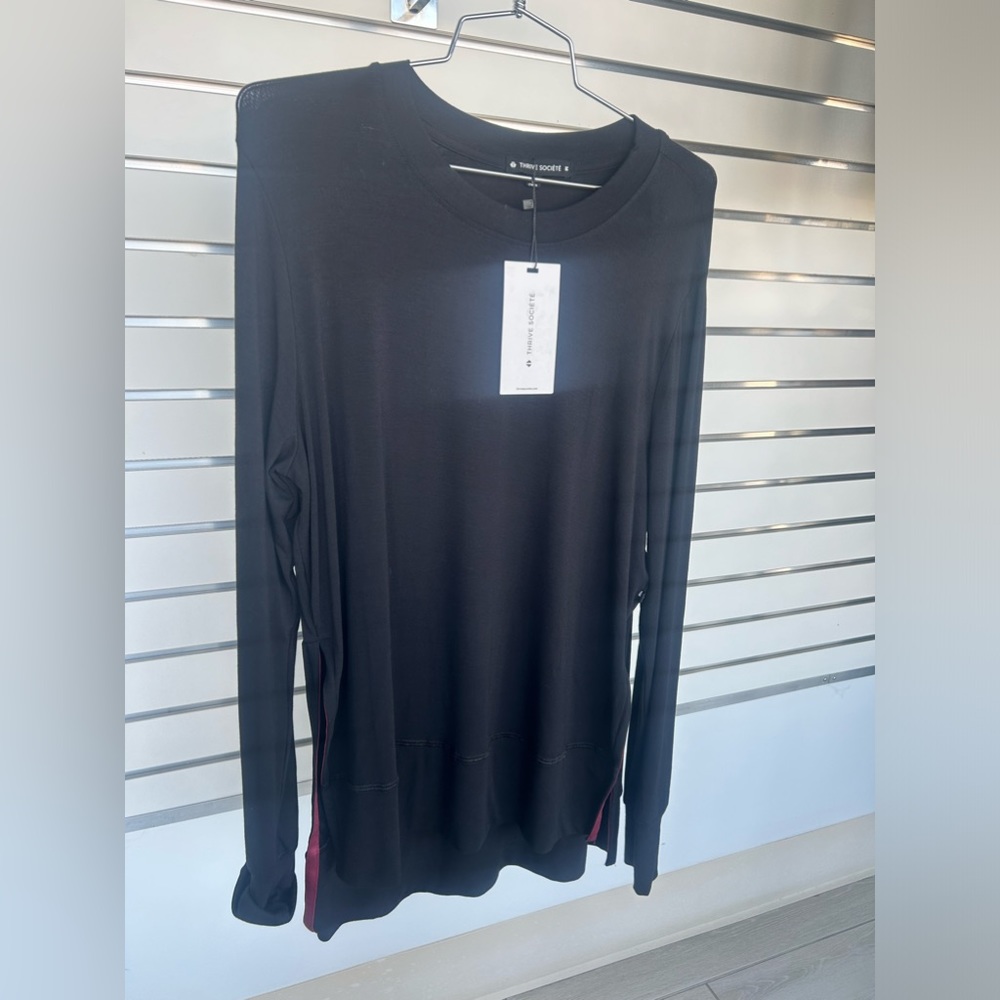 Thrive Society Daily Slide Slit pullover